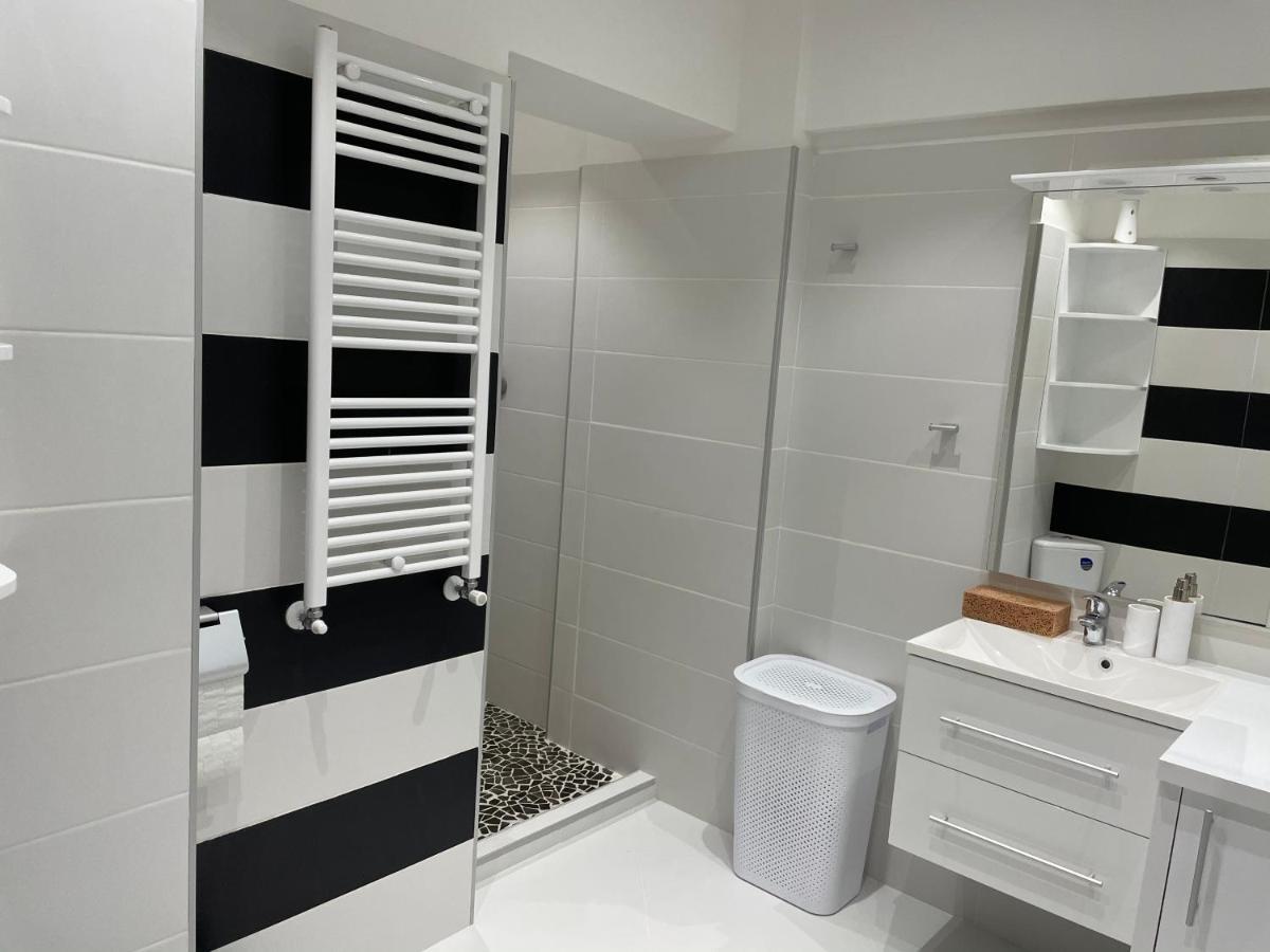 Stylish Westpark 2 Residence Lake View W8 Bucharest Exterior photo